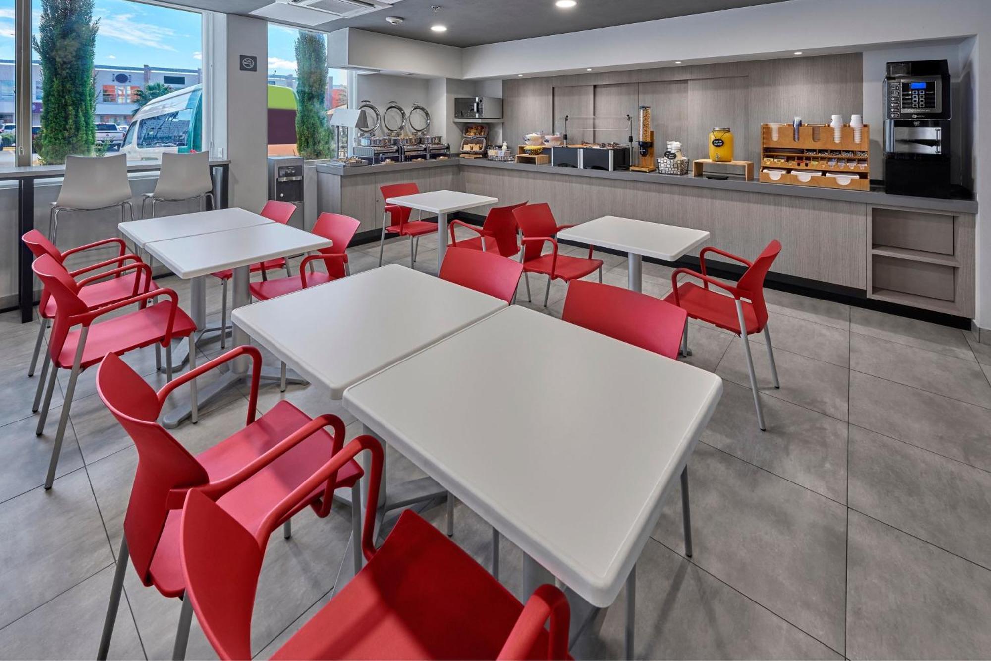 Express Junior Finsa Hotel 3*