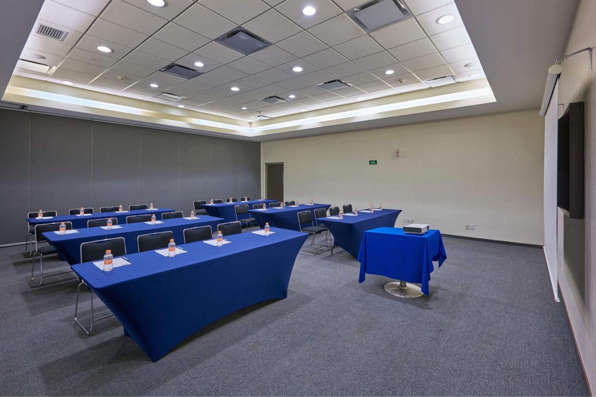 Express Junior Finsa Hotel 3*
