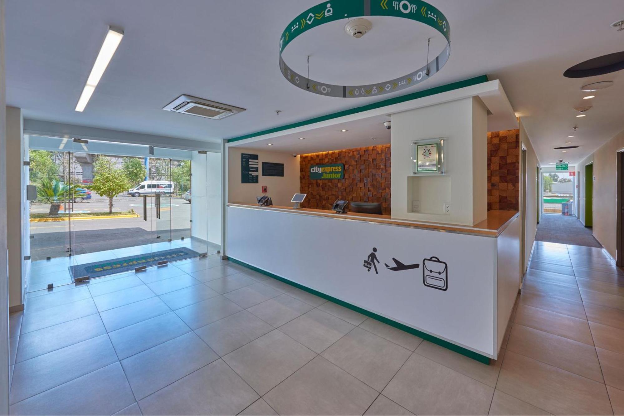 Express Junior By Marriott Finsa Puebla