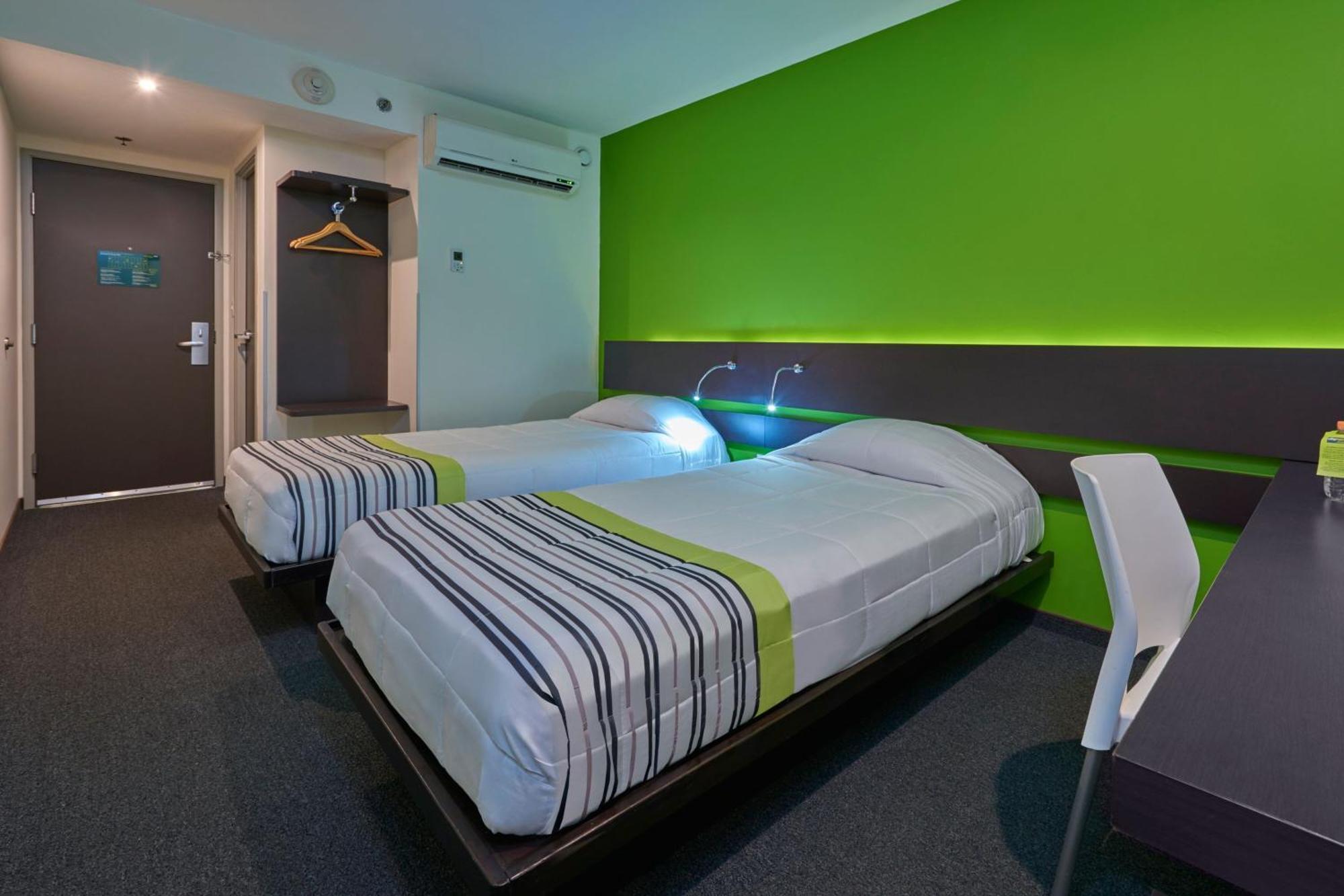 Express Junior Finsa Hotel 3*